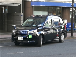 トヨタが17年10月から販売を開始したタクシーの新型車 JPN TAXI