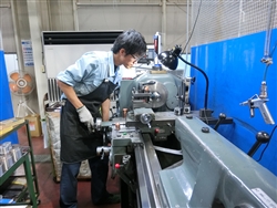 三豊機工の鹿児島工場は多くの熟練工が支えている 