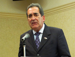 カルロス・ロサーノ・デラトーレ　アグアスカリエンテス州知事