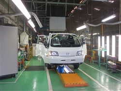 ここからマツダへと納入される