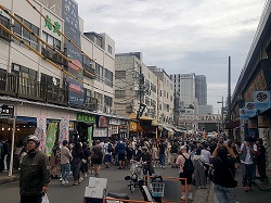 インバウンドで溢れる築地