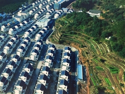 農村の集合住宅に太陽光発電を設置する事例が増えようとしている