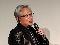 ジェンスン・フアンCEO