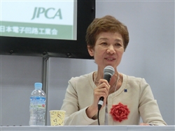 野崎治子氏