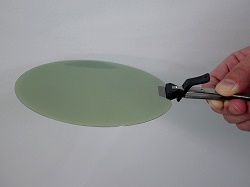 パワーデバイスの時代を変えると言われるSiCウエハー