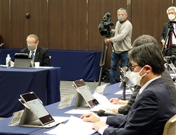 くまもと半導体産業推進ビジョン会議で発言する東哲郎氏（左隅）