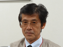 久留巣敏郎氏