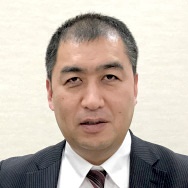 岩城隆雄氏