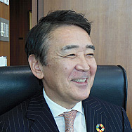 加賀電子（株） 取締役 EMS事業部長 俊成伴伯氏