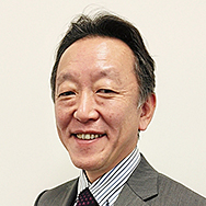 （株）安川電機 上席執行役員 ロボット事業部長 岡久学氏