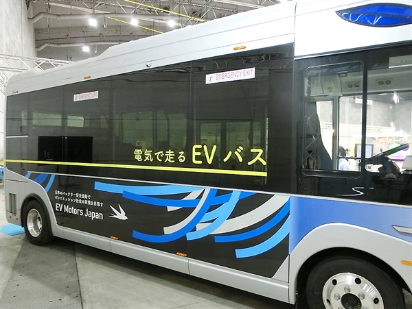 車載向け半導体は今後の急成長見込み、2030年に15兆円超え | 電子